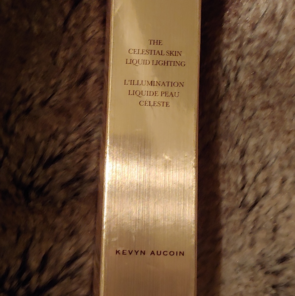 Kevyn Aucoin The Celestial Skin Liquid Lighting